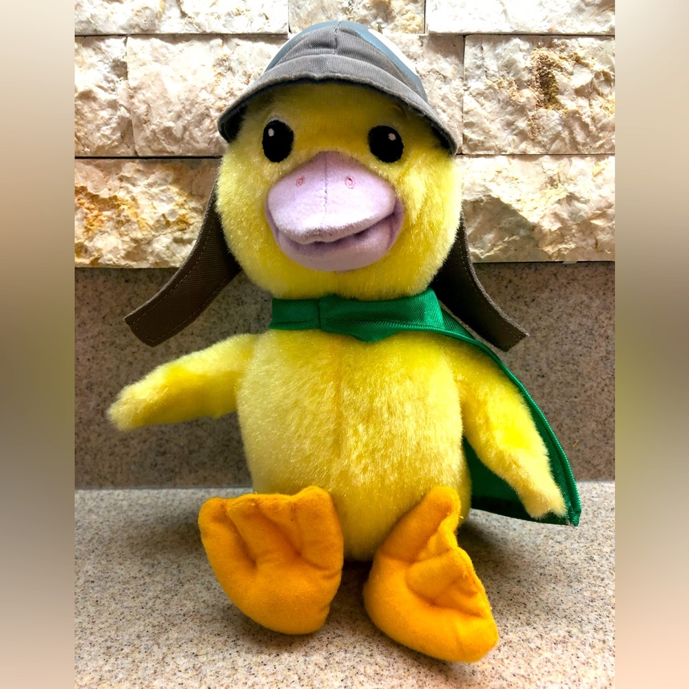 Fisher Price Ming-Ming Duck Wonder Pets Stuffed Animal with Hat and Green Cape